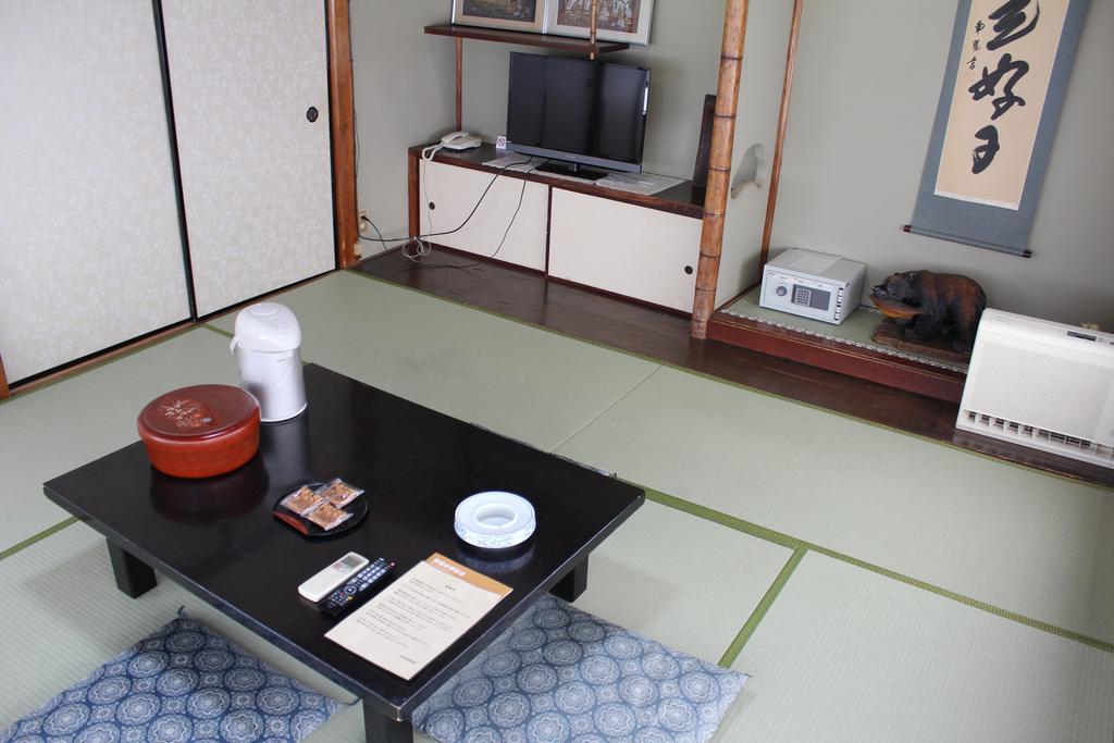 Kinokuniya Ryokan Фуджисава Стая снимка